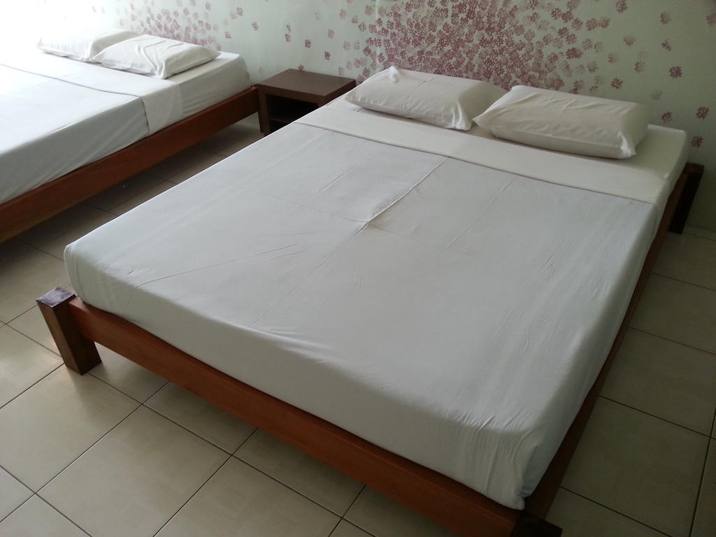 Furama Lodging House 古晋 外观 照片