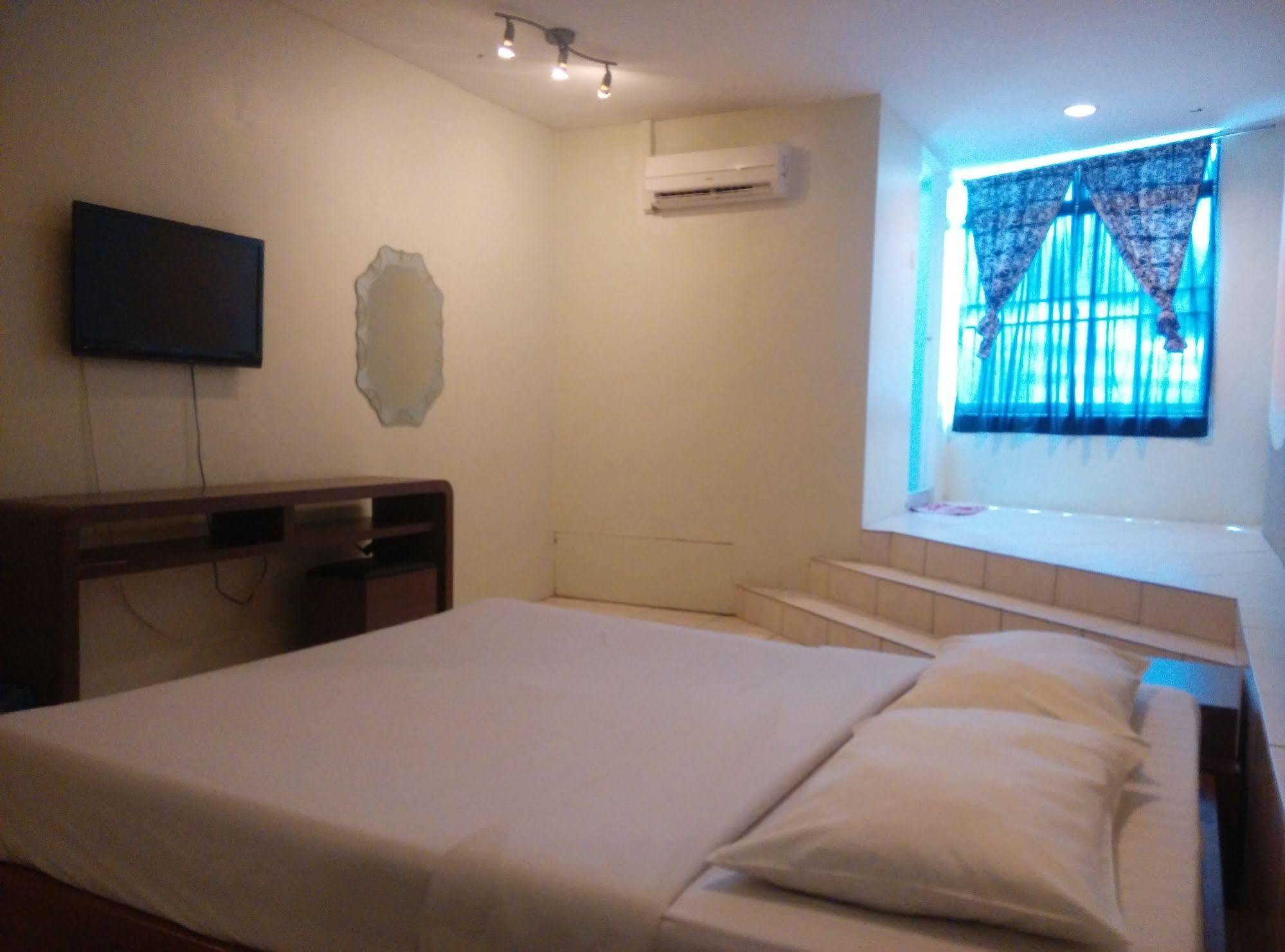 Furama Lodging House 古晋 外观 照片
