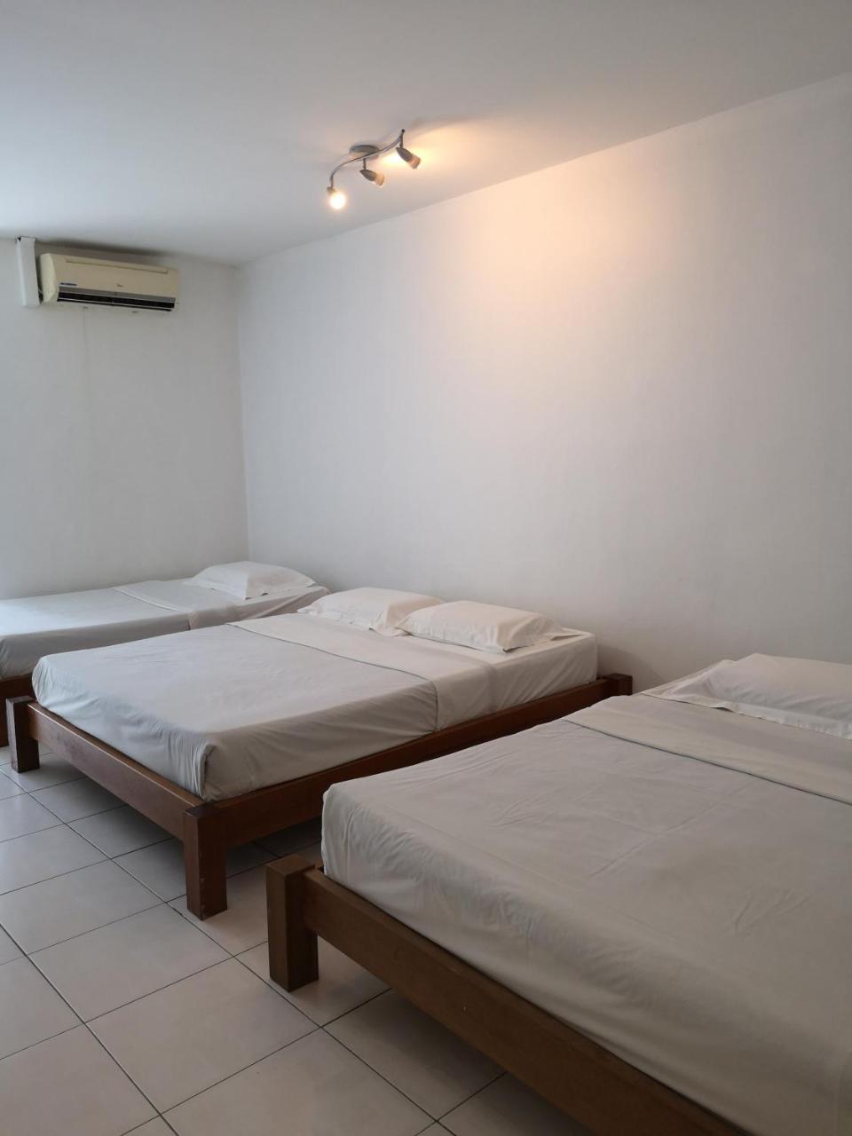 Furama Lodging House 古晋 外观 照片